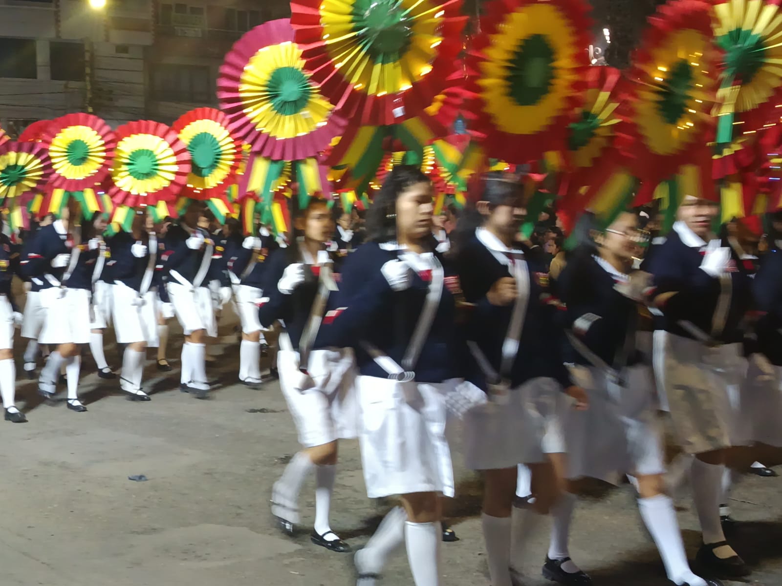 QUILLACOLLO CONMEMORA LOS 201 AÑOS DE FUNDACIÓN DE BOLIVIA CON MAGNO DESFILE DE TEAS