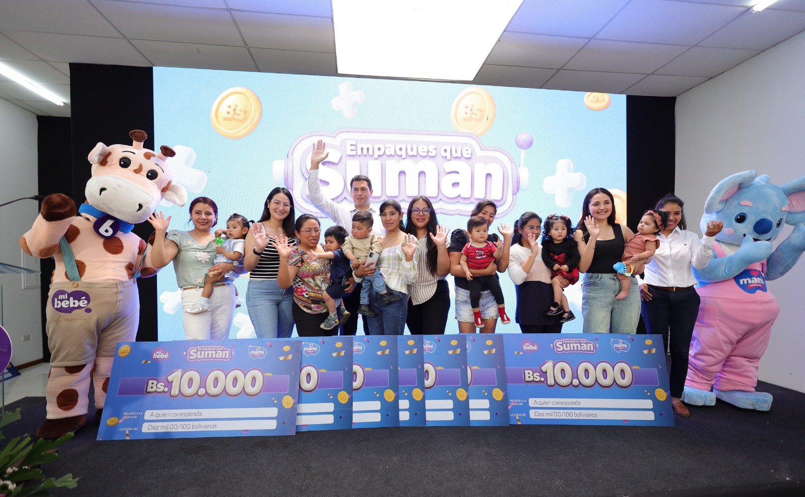 Mi Bebé y Mami premian a 10 familias bolivianas con Bs 190.000 en su campaña “Empaques que Suman”