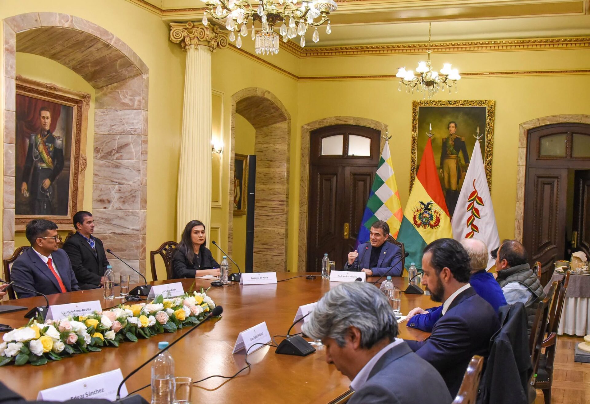 VAMOS ADELANTE EN LA NECESIDAD DE TRANSFORMAR NUESTRO PAIS
