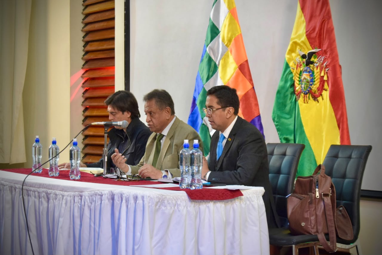 Avanza la reunión del Gobierno Nacional con choferes del transporte libre