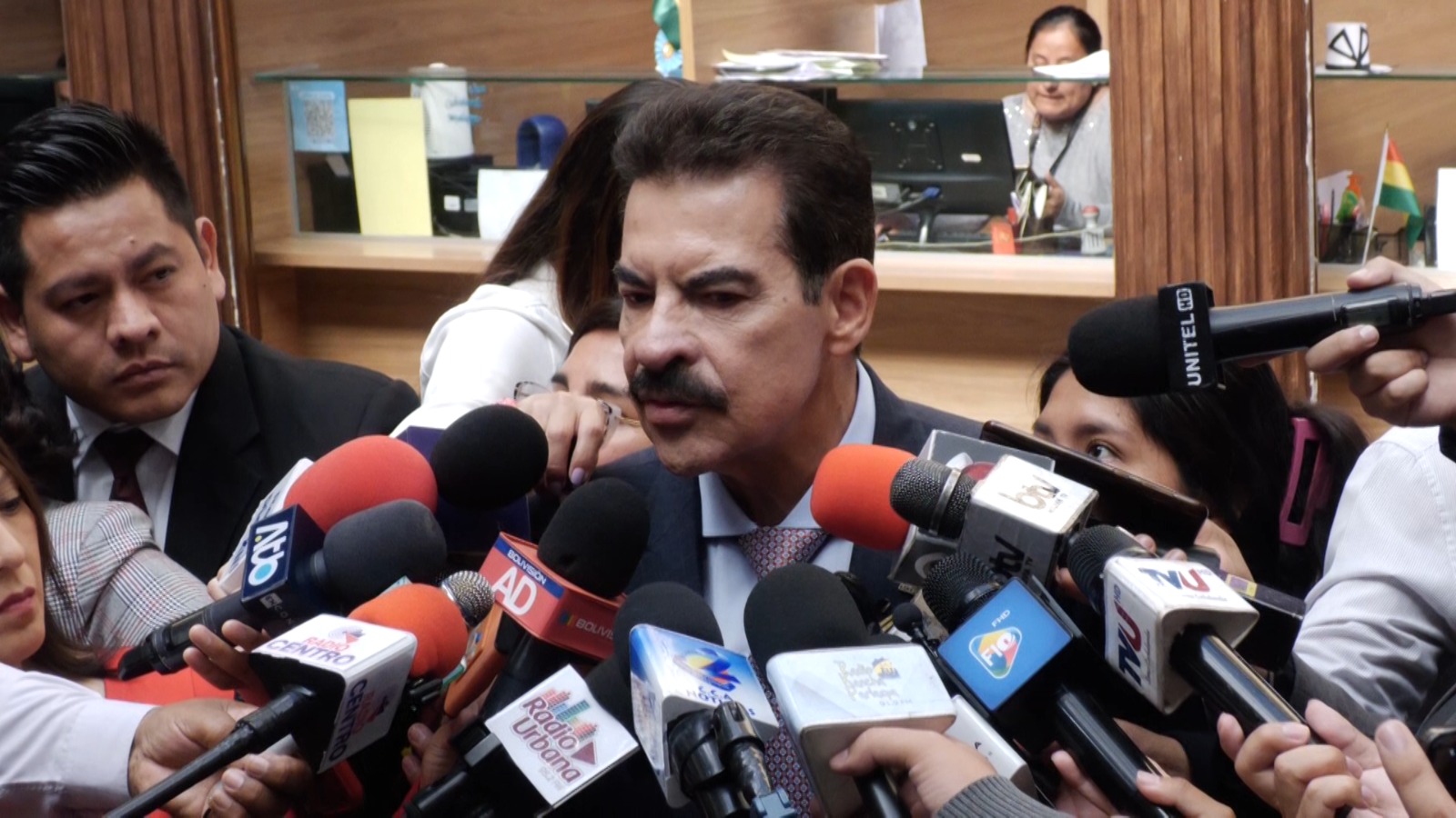 MANFRED: TRANSICION DE VEHICULOS DE DIESEL A GAS, ES SOLO, SOLUCION MOMENTANEA