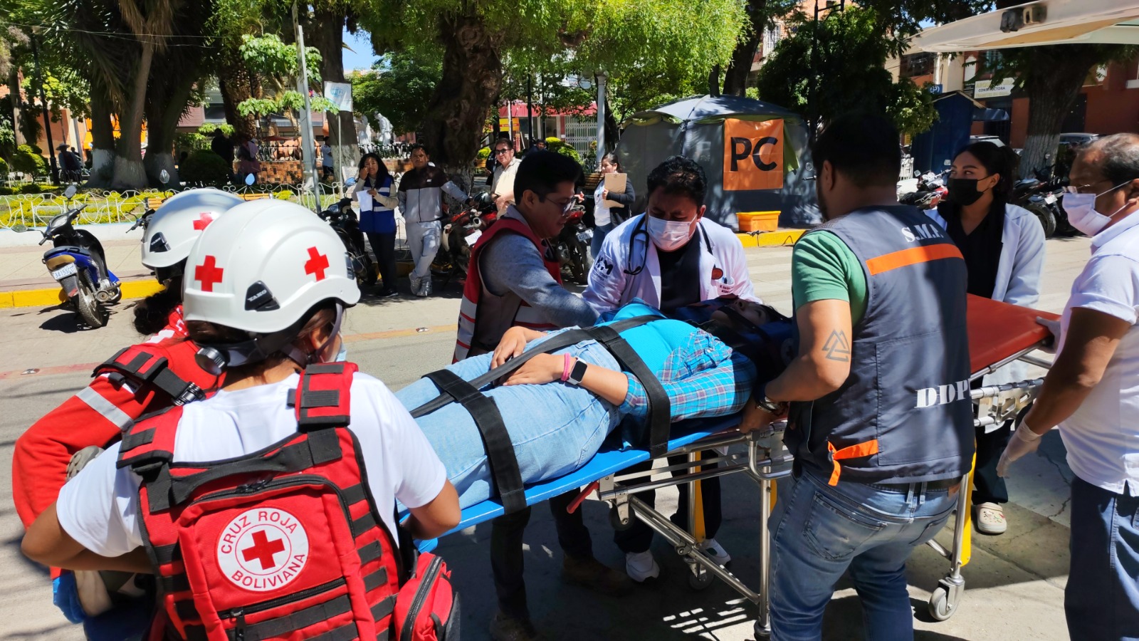 Colcapirhua fortalece la cultura de prevención institucional con un simulacro de evacuación ante eventos sísmicos