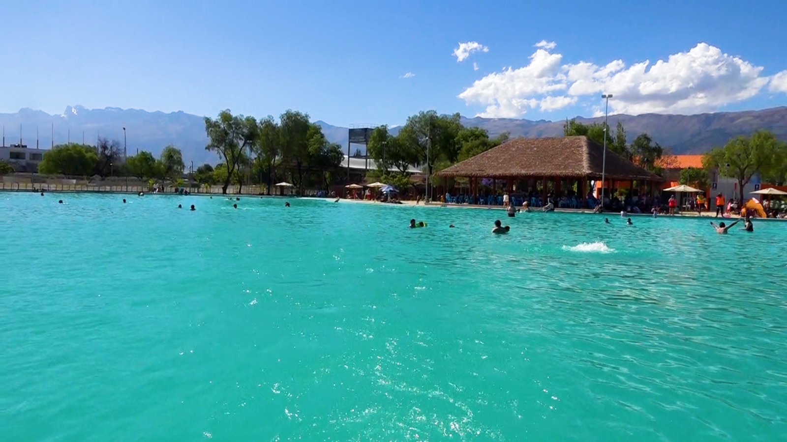 INGRESO GENERAL A PLAYA TURQUESA ES DE 40 BOLIVIANOS DE MIERCOLES A DOMINGO