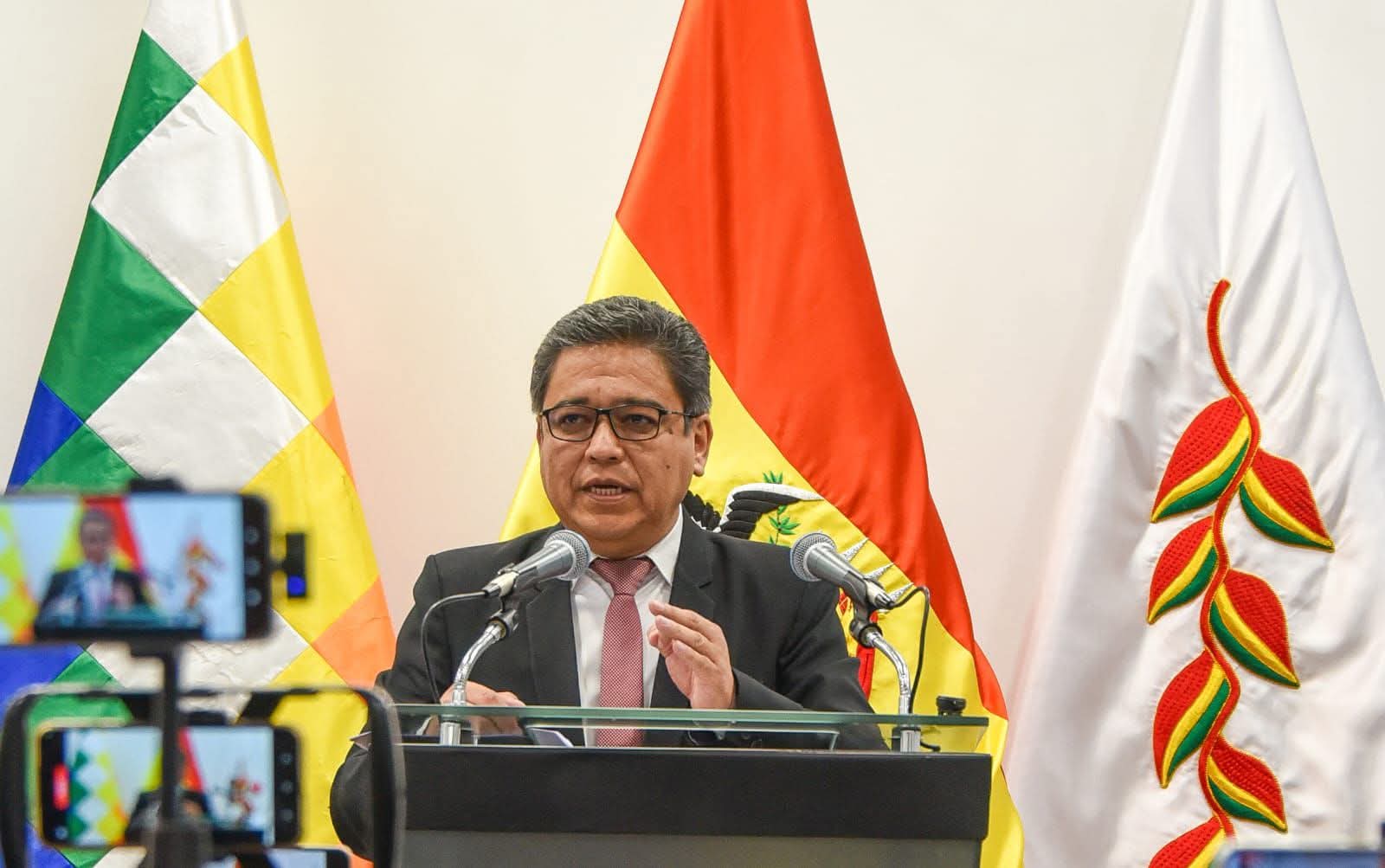 Vocero denuncia presuntos “sobornos” en elección de Mariaca y advierte sobre compra de votos para mantenerlo en el cargo