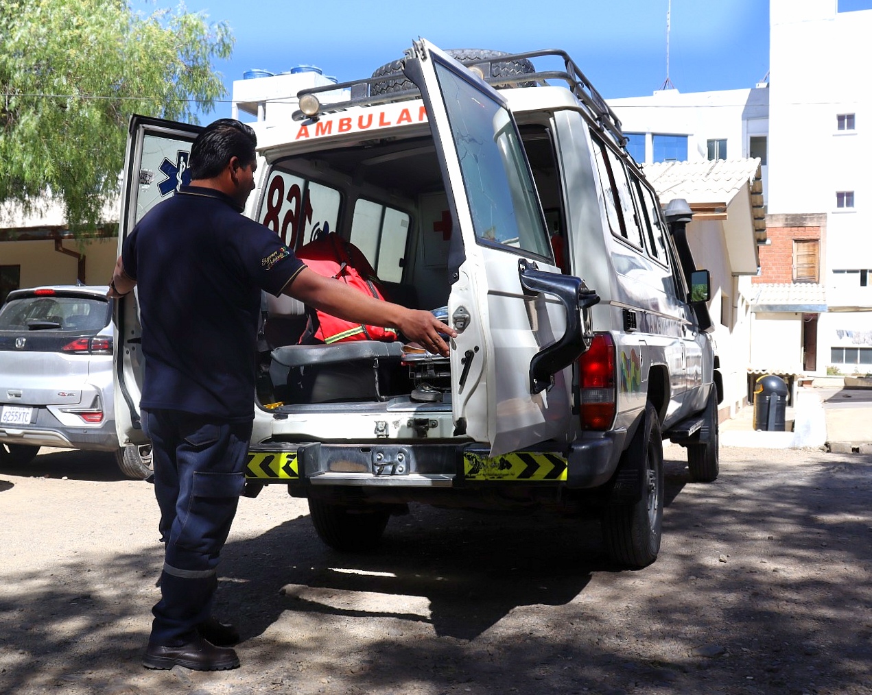 Sacaba fortalece la atención de emergencias con 9 ambulancias habilitadas y 6 en proceso de certificación